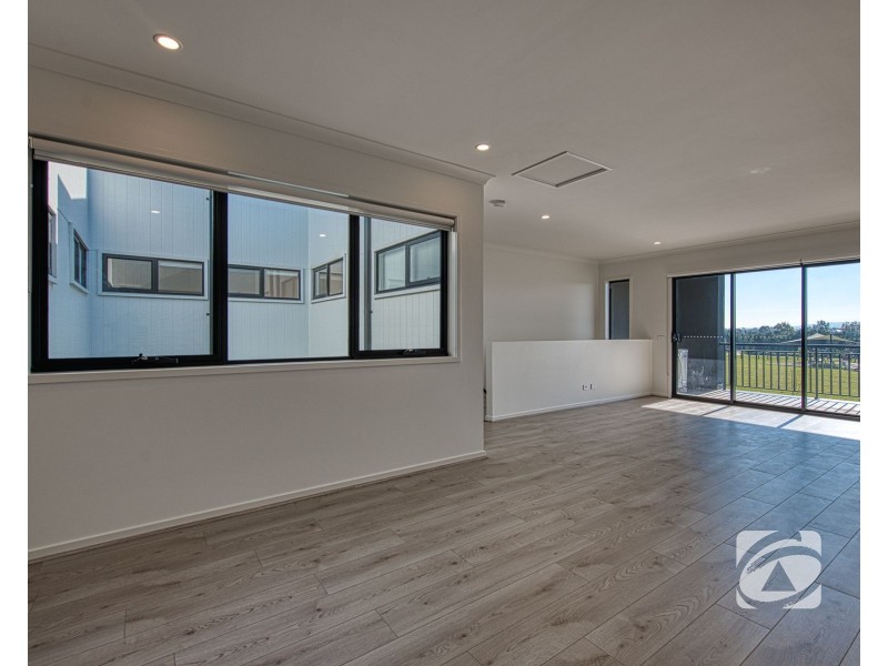 46 Silverwell Drive, Narre Warren South VIC 3805