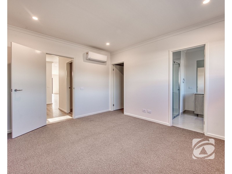 46 Silverwell Drive, Narre Warren South VIC 3805