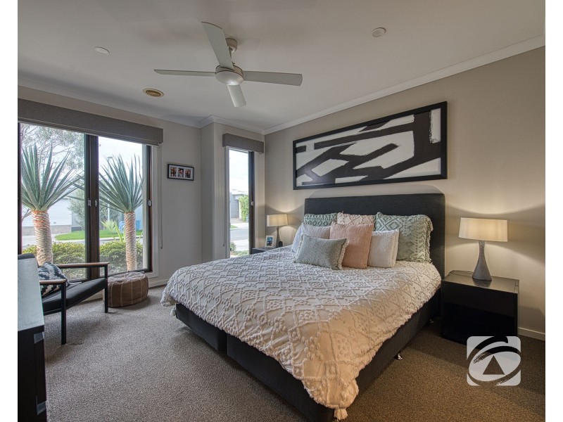 6 Wonder Street, Officer VIC 3809