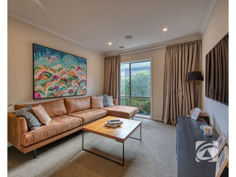 6 Wonder Street, Officer VIC 3809