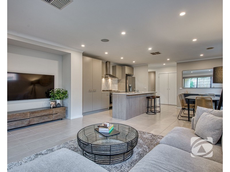 6 Wonder Street, Officer VIC 3809