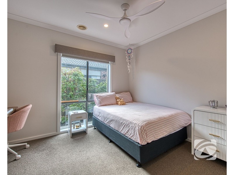 6 Wonder Street, Officer VIC 3809