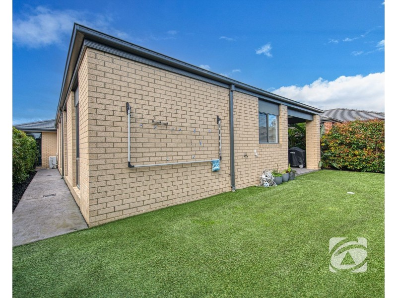 6 Wonder Street, Officer VIC 3809