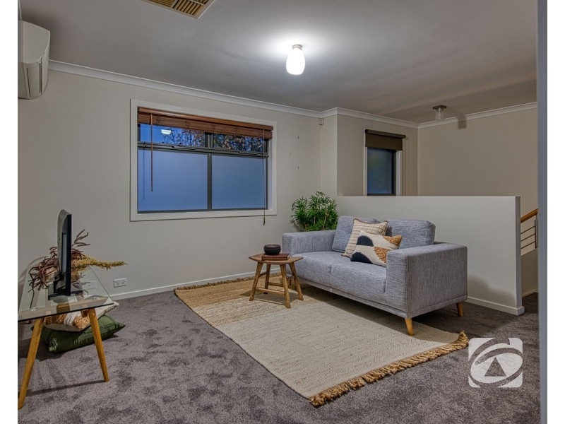 5 Florio Close, Berwick VIC 3806
