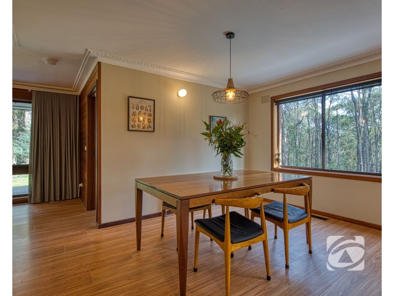 512 Bourkes Creek Road, Pakenham Upper VIC 3810
