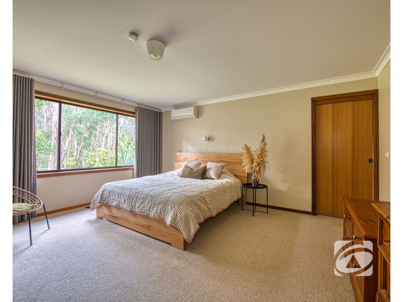 512 Bourkes Creek Road, Pakenham Upper VIC 3810