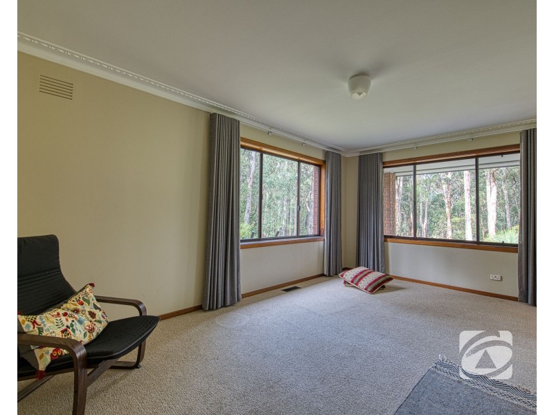 512 Bourkes Creek Road, Pakenham Upper VIC 3810