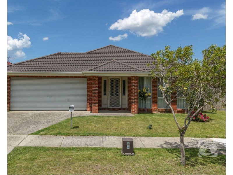 118 McGregor Road, Pakenham VIC 3810