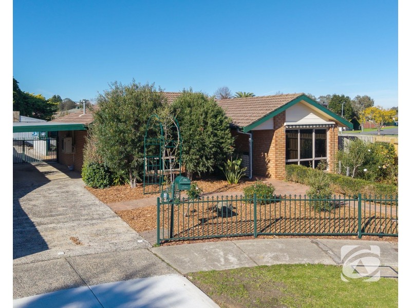 4 Jarrah Court, Narre Warren VIC 3805