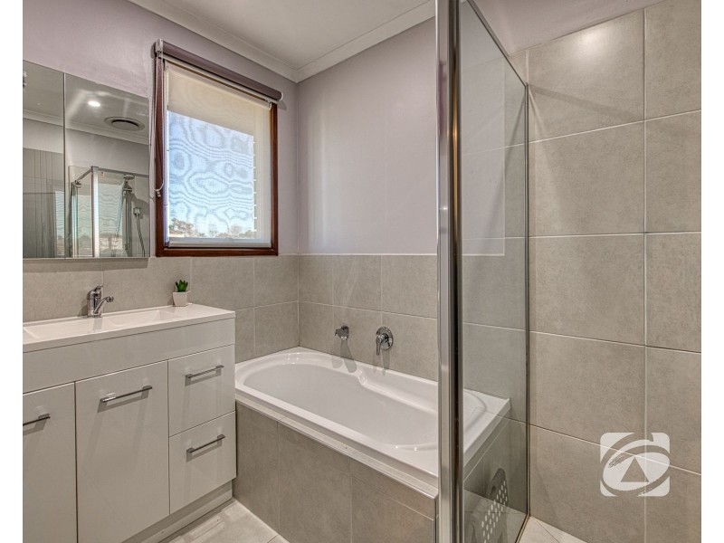 4 Jarrah Court, Narre Warren VIC 3805