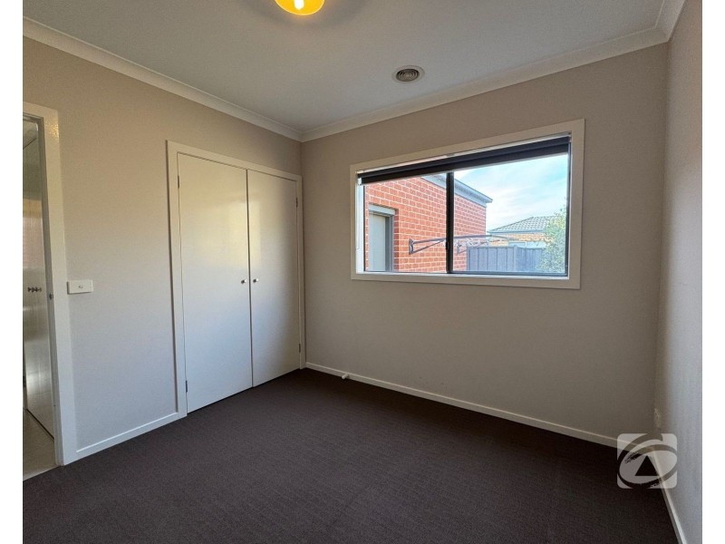 4 Pimpernel Place, Cranbourne North VIC 3977