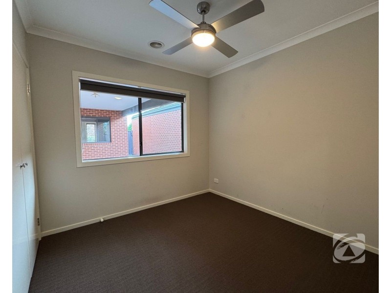 4 Pimpernel Place, Cranbourne North VIC 3977