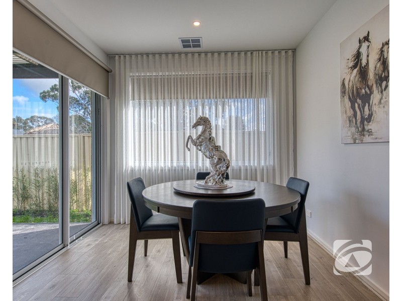 3 Edward Close, Pakenham VIC 3810