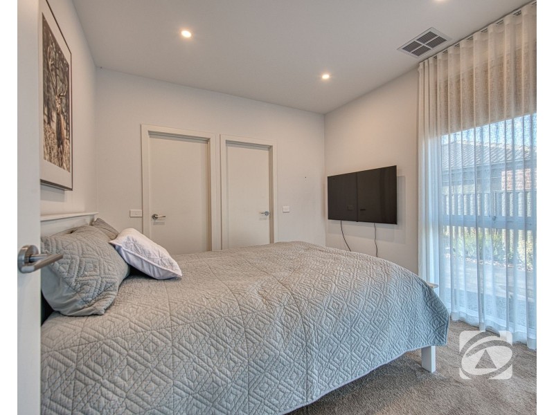 3 Edward Close, Pakenham VIC 3810