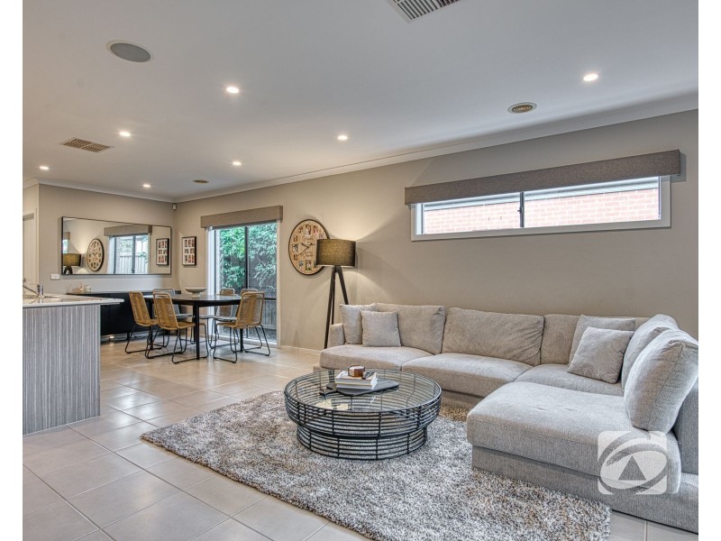 6 Wonder Street, Officer VIC 3809