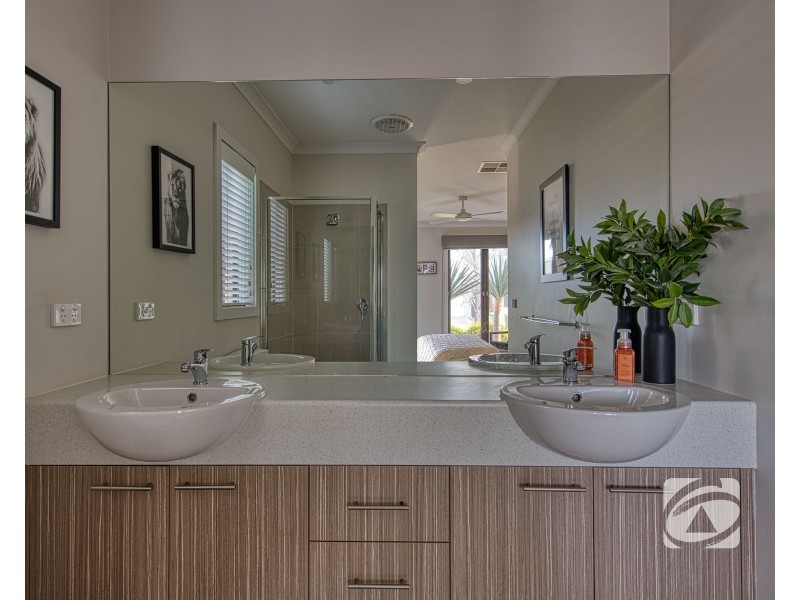 6 Wonder Street, Officer VIC 3809
