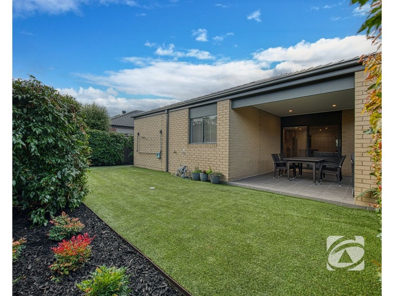 6 Wonder Street, Officer VIC 3809
