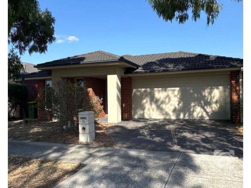 11 Heathcote Grove, Officer VIC 3809
