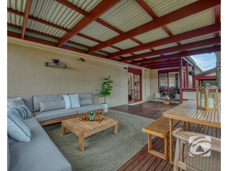 4 Kevin Close, Beaconsfield VIC 3807