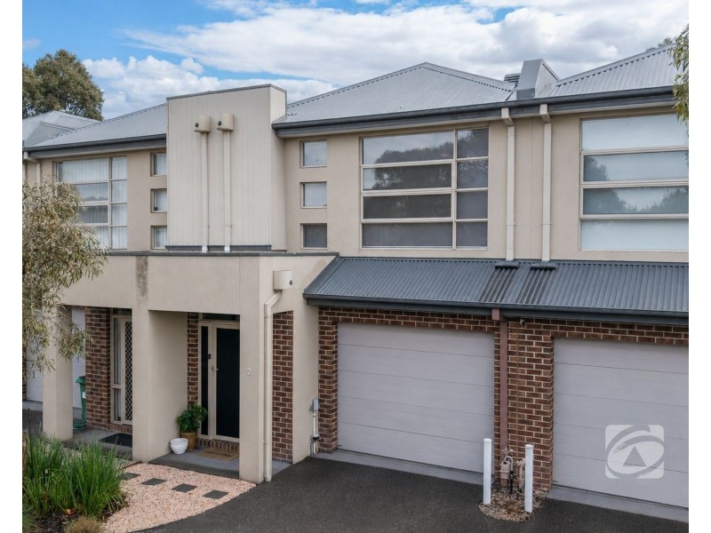 2/16-20 Honeysuckle Close, Pakenham VIC 3810
