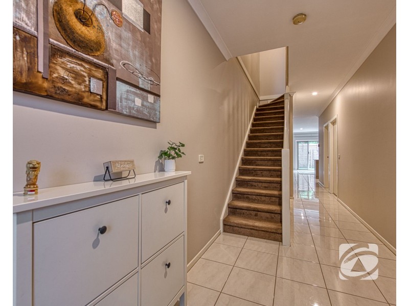 2/16-20 Honeysuckle Close, Pakenham VIC 3810
