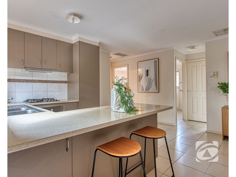 32 Chestnut Chase, Pakenham VIC 3810