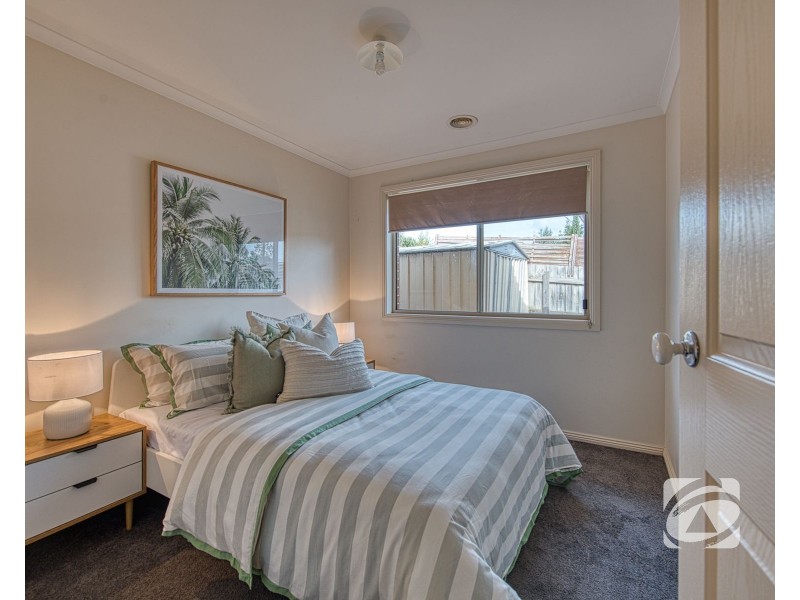 32 Chestnut Chase, Pakenham VIC 3810