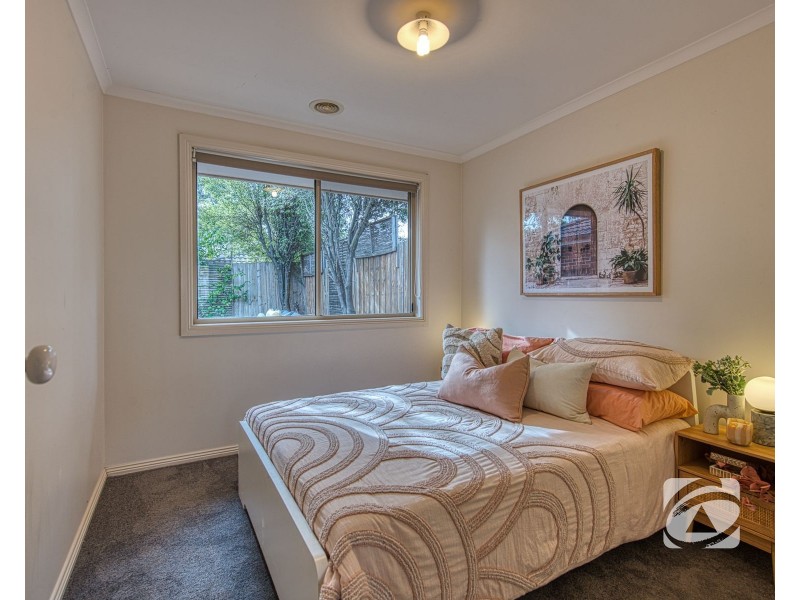 32 Chestnut Chase, Pakenham VIC 3810