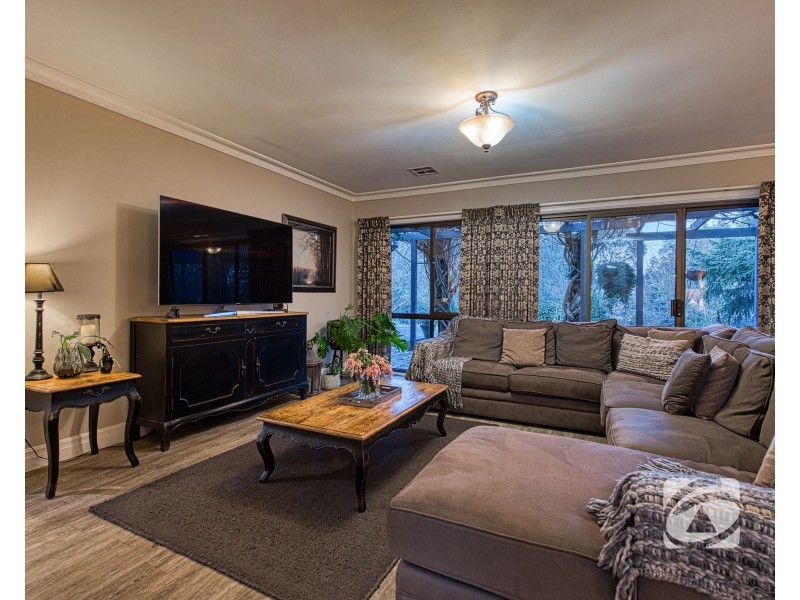 295 Mann Road, Pakenham Upper VIC 3810