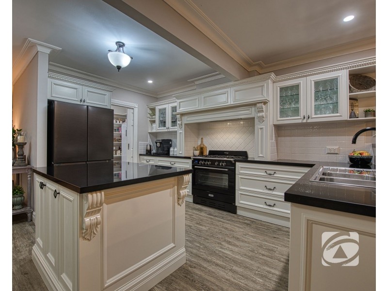 295 Mann Road, Pakenham Upper VIC 3810