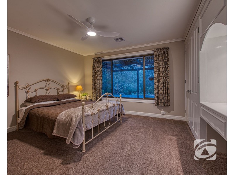295 Mann Road, Pakenham Upper VIC 3810