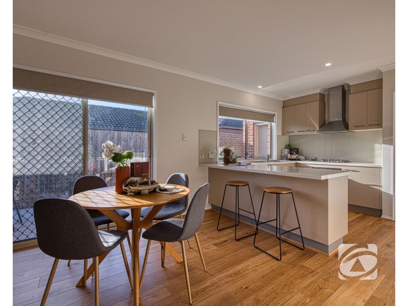 13 Chong Court, Berwick VIC 3806