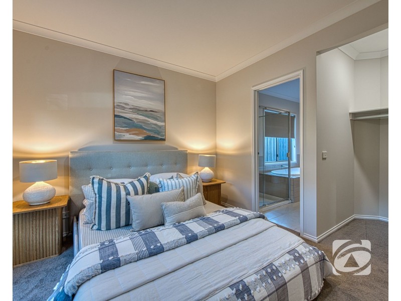 13 Chong Court, Berwick VIC 3806
