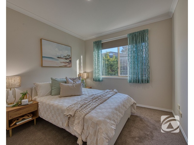 13 Chong Court, Berwick VIC 3806