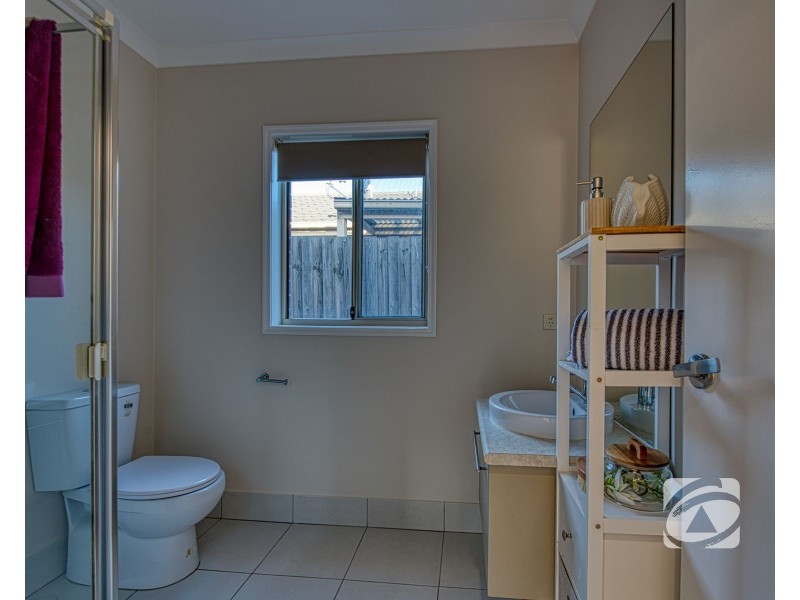 13 Chong Court, Berwick VIC 3806