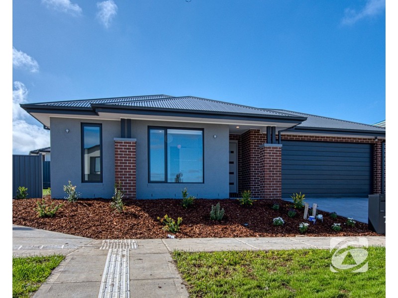 7 Platypus Street, Nar Nar Goon VIC 3812