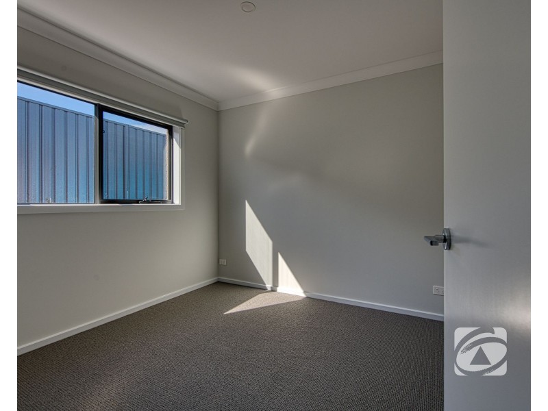 7 Platypus Street, Nar Nar Goon VIC 3812