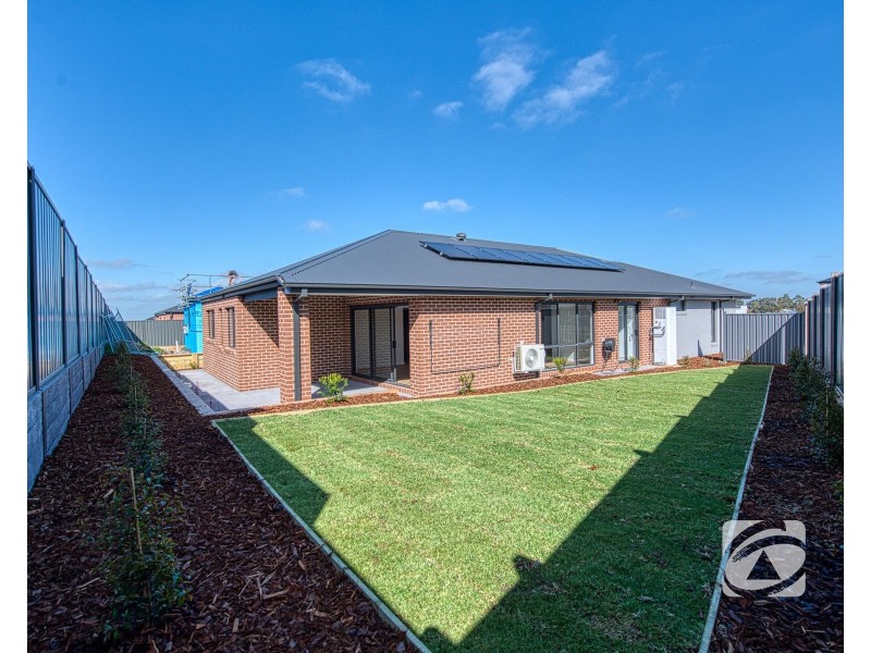 7 Platypus Street, Nar Nar Goon VIC 3812