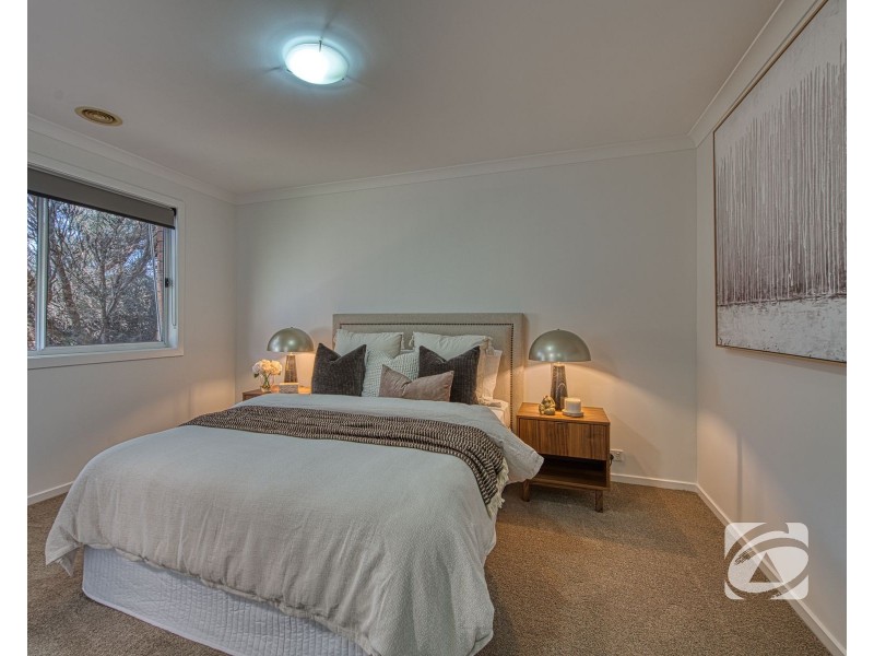 12 Marquis Court, Pakenham VIC 3810