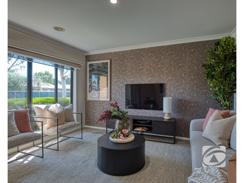 36 Mallee Circuit, Pakenham VIC 3810