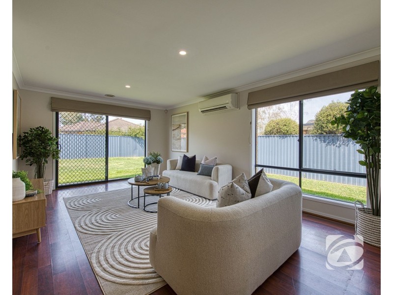 36 Mallee Circuit, Pakenham VIC 3810