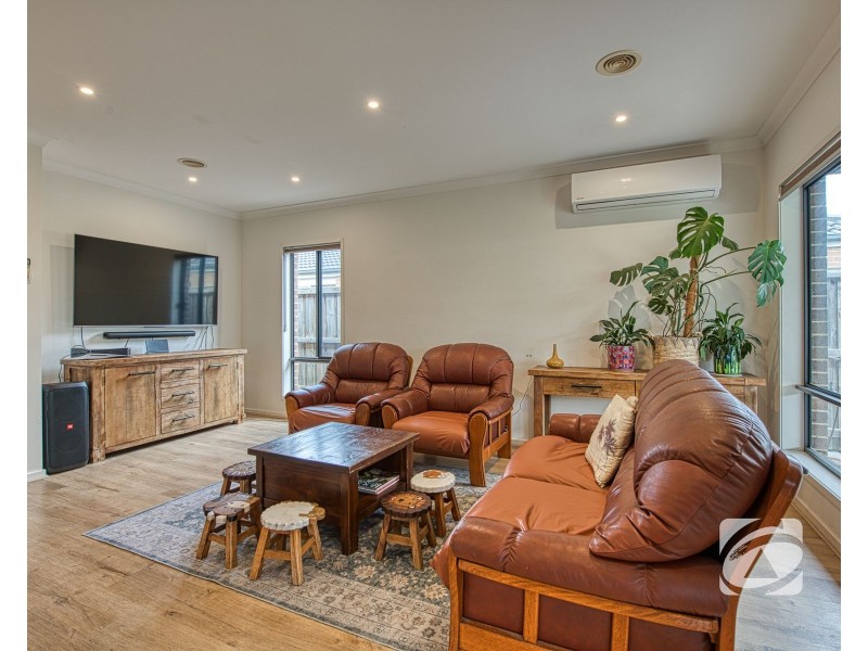 21 Firewheel Road, Officer VIC 3809