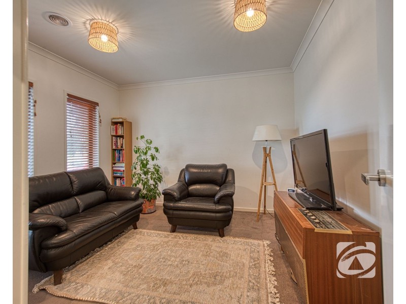 21 Firewheel Road, Officer VIC 3809