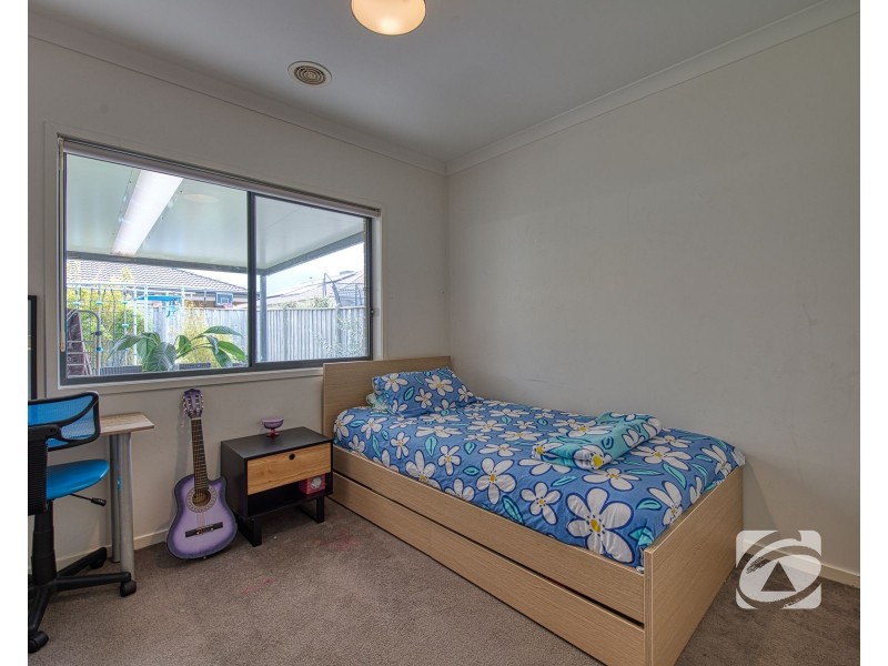 21 Firewheel Road, Officer VIC 3809
