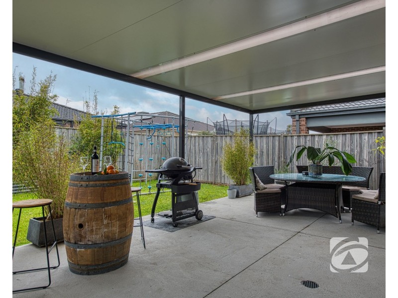 21 Firewheel Road, Officer VIC 3809