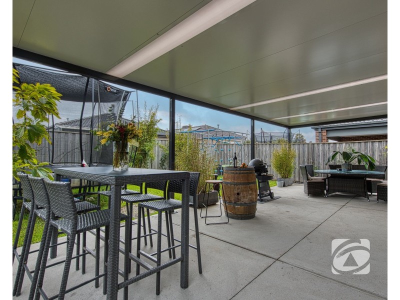 21 Firewheel Road, Officer VIC 3809