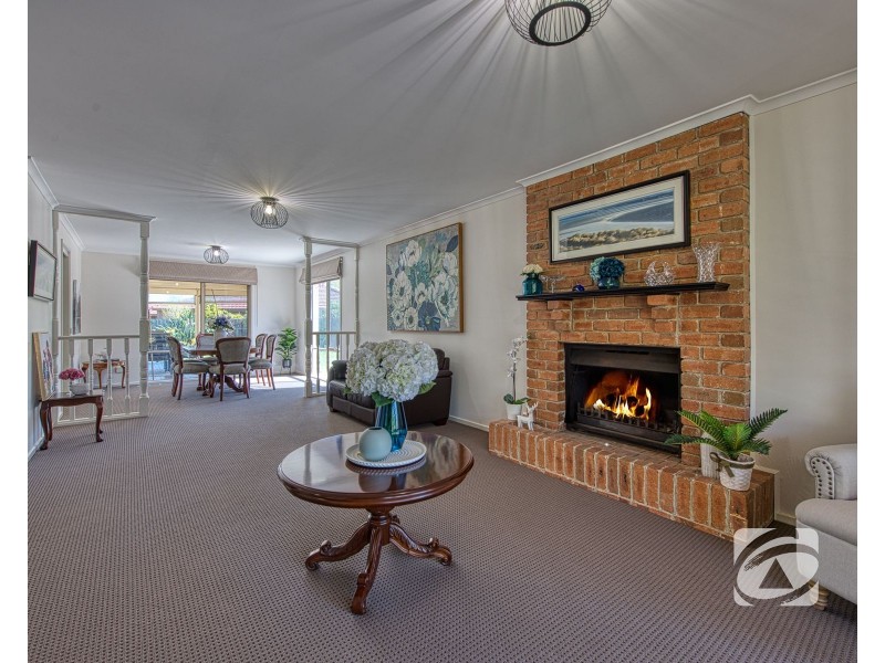 10 Sumner Court, Berwick VIC 3806