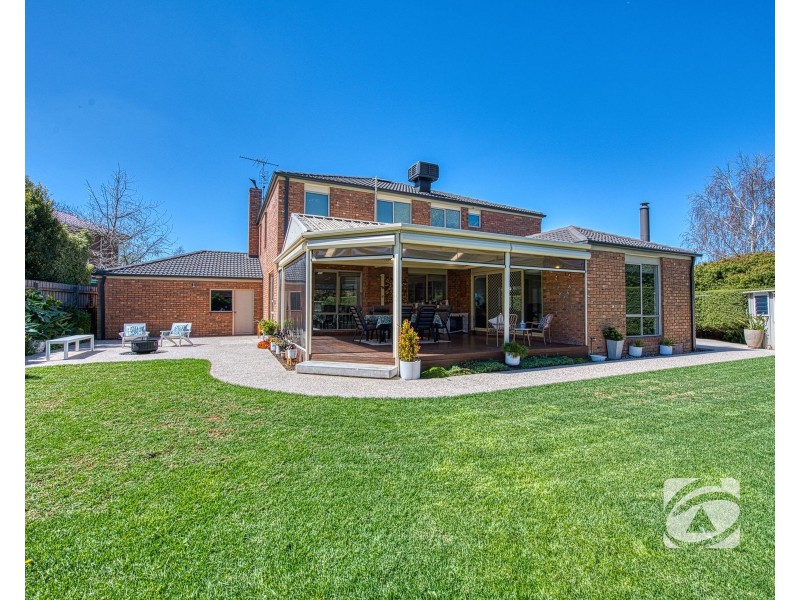 10 Sumner Court, Berwick VIC 3806