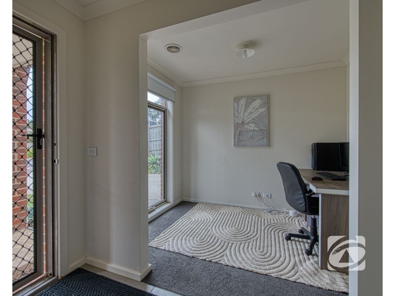96 Ahern Road, Pakenham VIC 3810