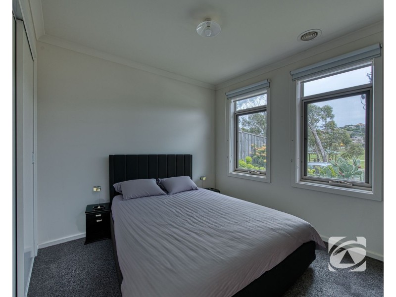 96 Ahern Road, Pakenham VIC 3810